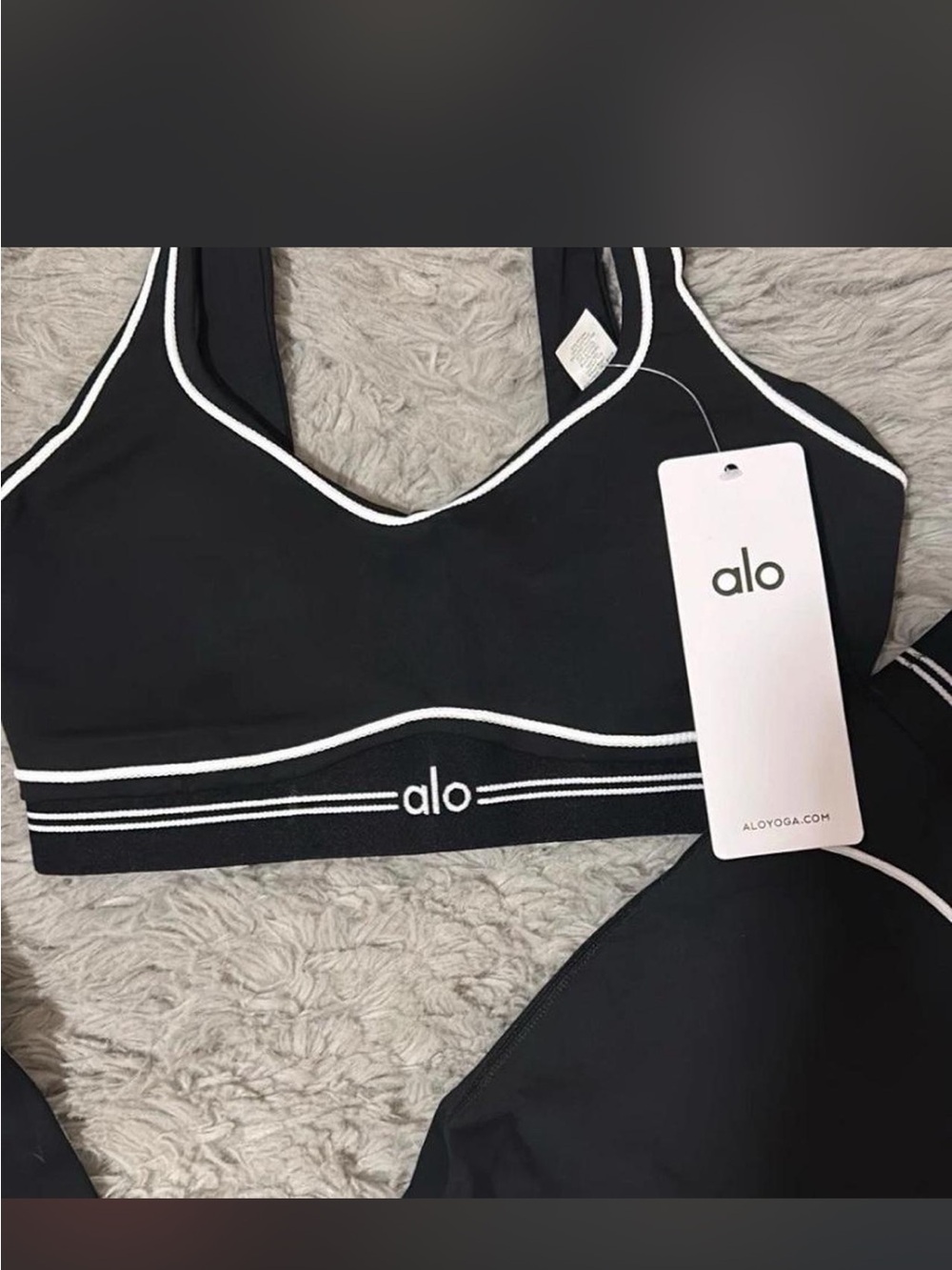 Alo yoga bra & leggings set